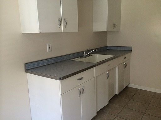 3rd image of 8447 La Mesa Blvd APT 2
