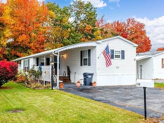 3rd image of 556 Central St #148