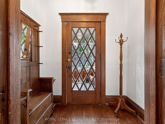5th image of 289 Beech Ave