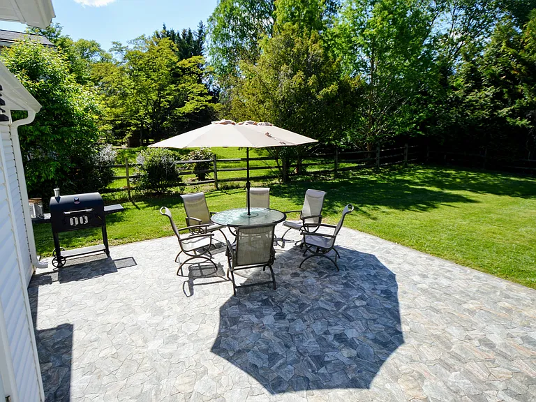 11205 Trippon Ct — Photo 17