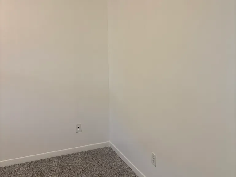 220 Ann Cir #4 — Photo 16
