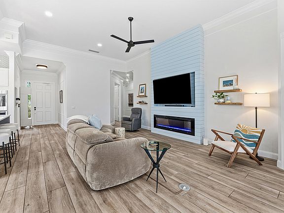 4th image of 8669 Oldham Way