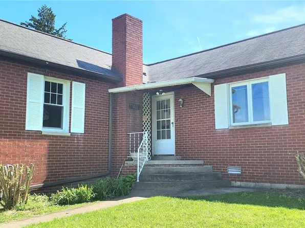 1001 Blackstone Ave, Connellsville, PA 15425