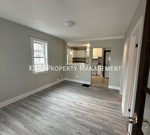 2nd image of 223 Duke St E #2