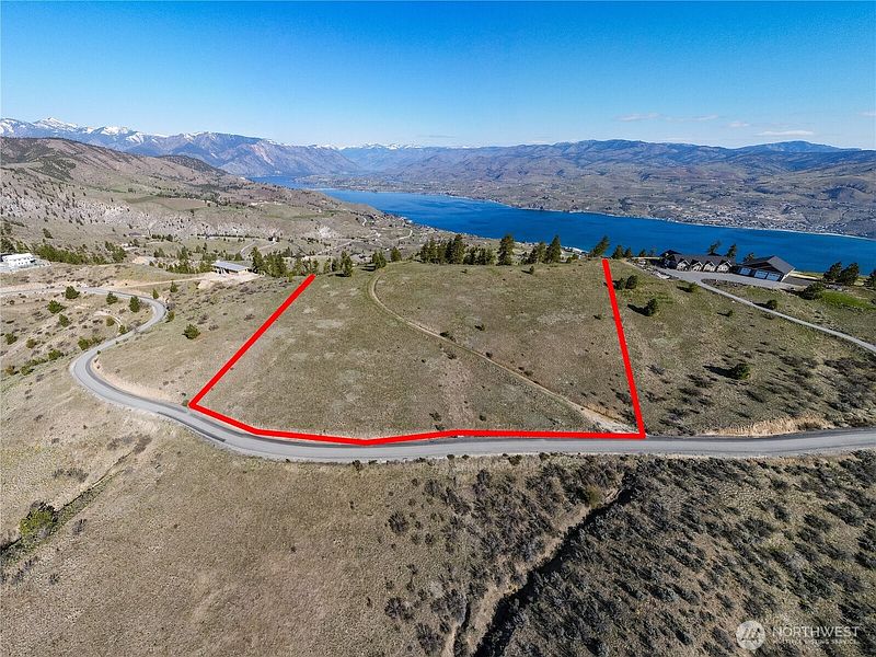 5th image of 282 Hawks Ridge Road