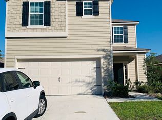 8360 Meadow Walk Ln, Jacksonville, FL 32256