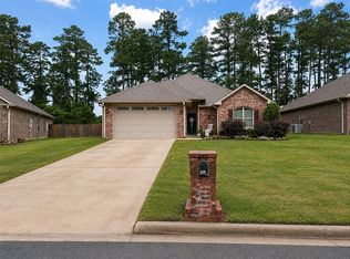 171 Waverly Cir, El Dorado, AR 71730