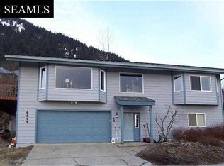 4477 Hillcrest Ave, Juneau, AK 99801