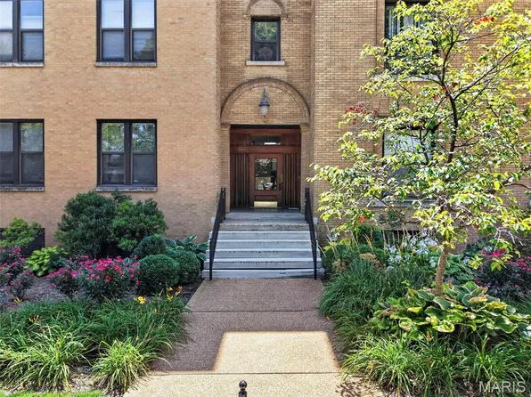 4496 Maryland Ave APT 1B, Saint Louis, MO 63108