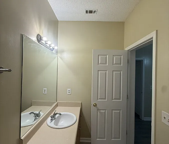 1050 Harry Hagan Rd #3D — Photo 9