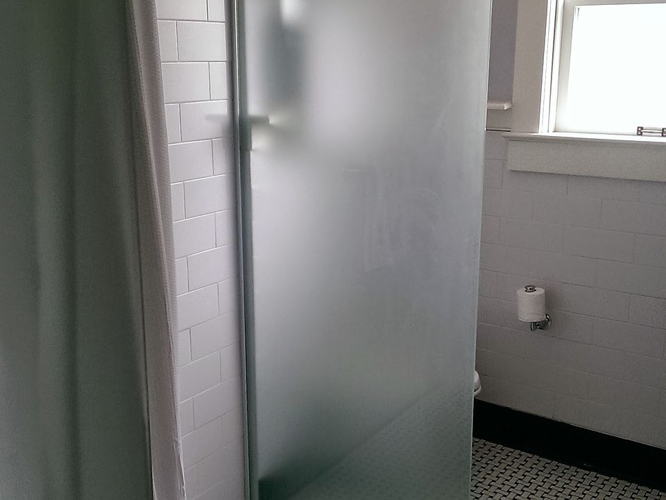 1st image of 701 Swann Ave #1