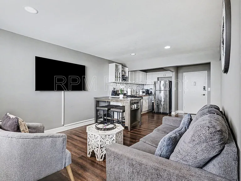 215 Piedmont Ave NE #1804 — Photo 11