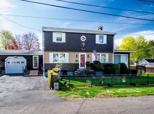 37 Maple Ave, Woburn, MA 01801
