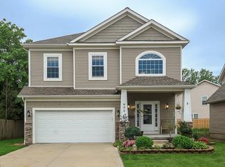 692 N Elmwood Ave, Wickliffe, OH 44092