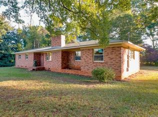 4232 David Dr, Charlotte, NC 28105