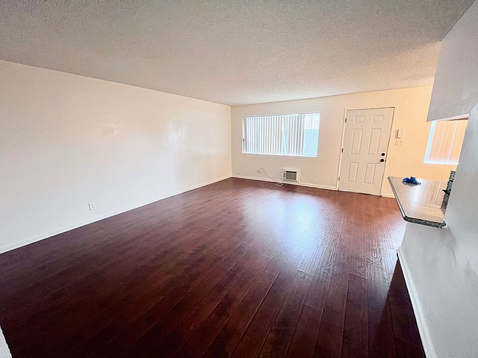 1st image of 1746 E 10th St #2