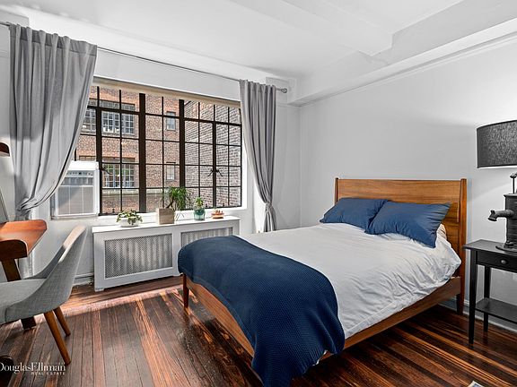 2nd image of 320 E 42nd St APT 210