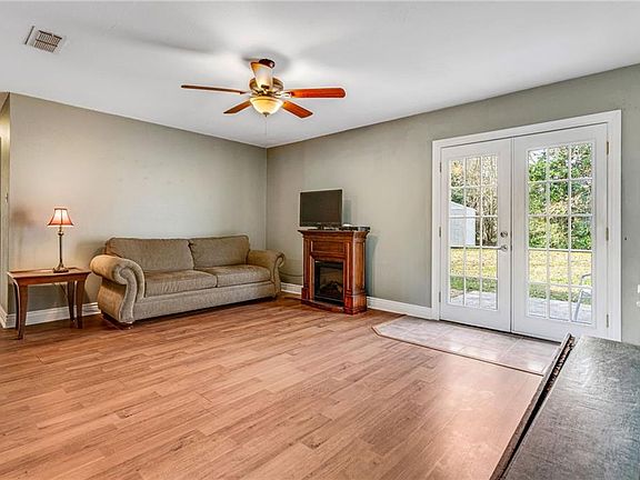 5th image of 173 Northwood Dr
