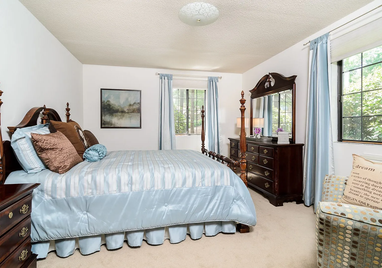 Putnam Village: 173 — Photo 4