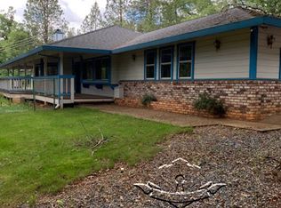 16573 Auburn Rd, Grass Valley, CA 95949