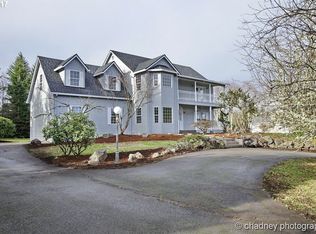 9825 NE Meadow Loop, Newberg, OR 97132