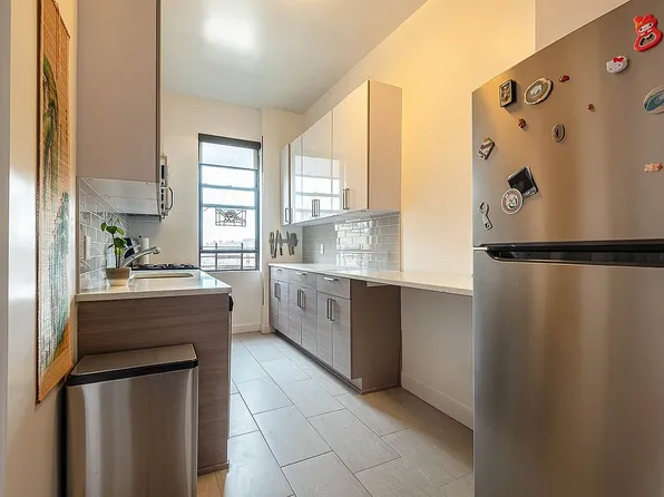 115-25 Metropolitan Ave APT 342, Richmond Hill, NY 11418