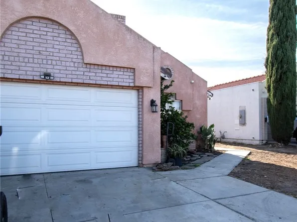 8416 Reseda Ave, Fontana, CA 92335