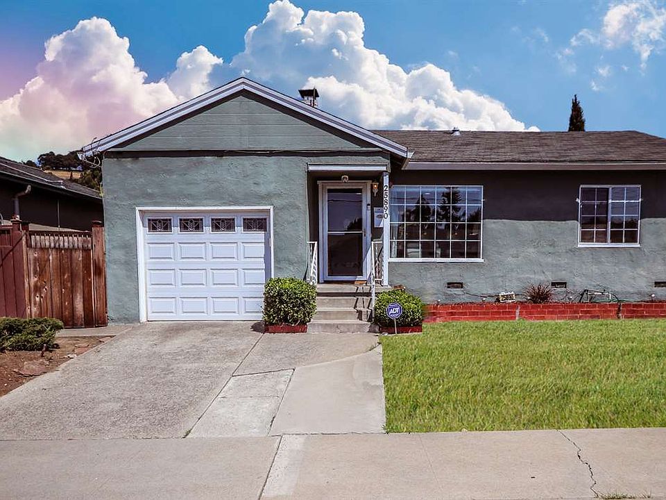 1st image of 25890 Bel Aire Dr