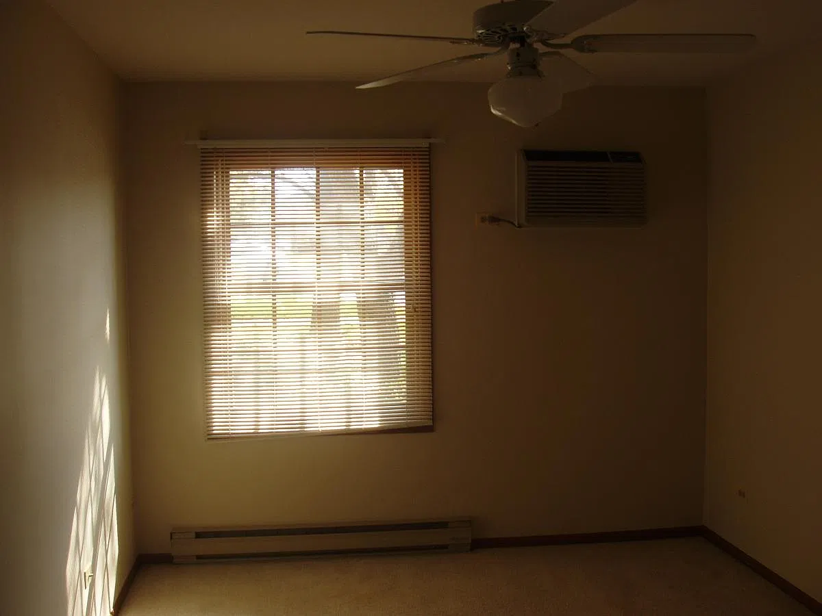 2 bed, 1010 sqft, $1,625 — Photo 2