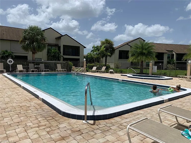8715 Charter Club Cir #4 — Photo 19