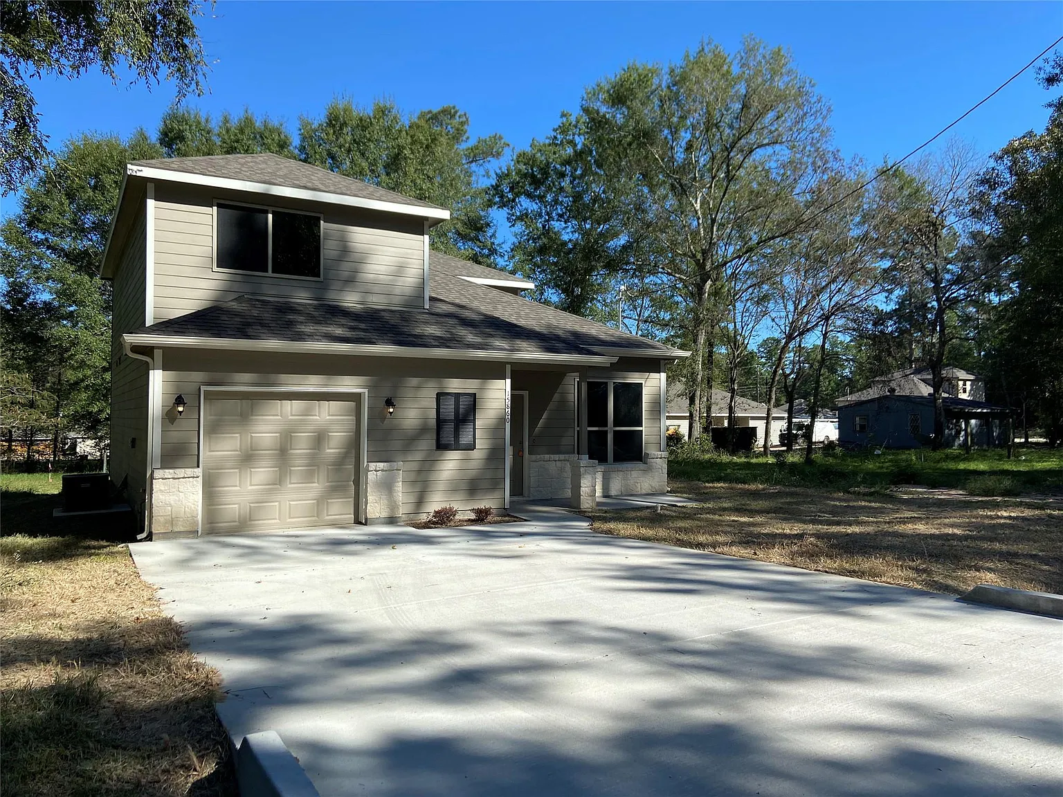 3 bed, 2.5 bath, 1820 sqft, $1,750 — Photo 1