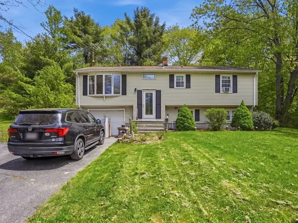 12 Valerie Cir, Ashburnham, MA 01430