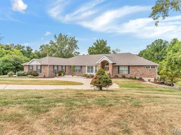 14 Whitewood Ct, Saint Peters, MO 63376