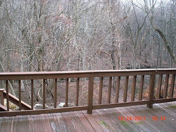 5th image of 75 Glenn Dr APT 1B