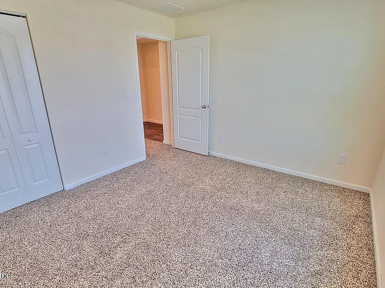 121 Aveiro Way — Photo 23