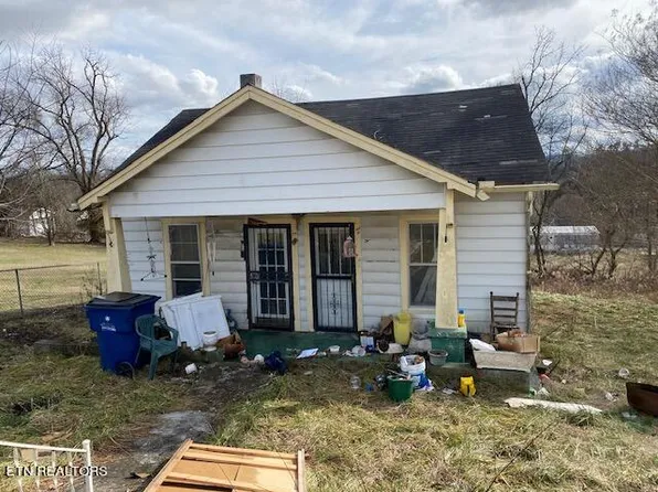 8914 A Dr, Mascot, TN 37806