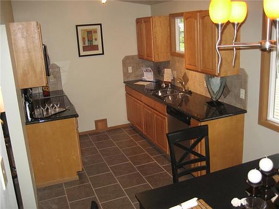 2nd image of 2411 S Grand Blvd #B3