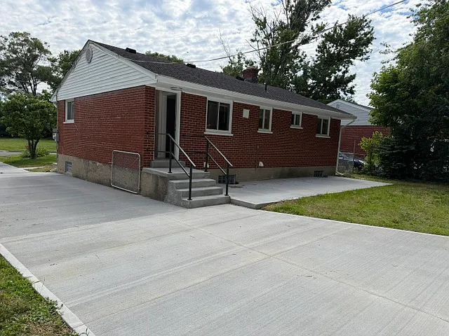 67 Clertoma Dr — Photo 3