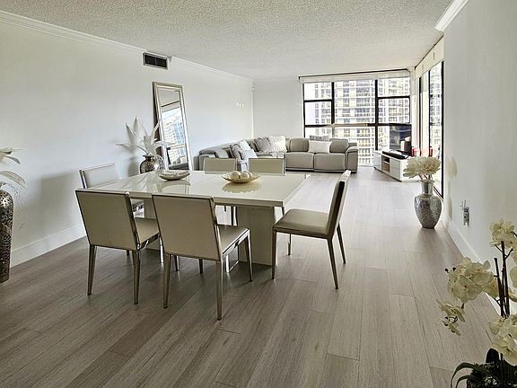 5th image of 3731 N Country Club Dr APT 1823