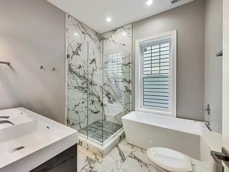 536 N Paulina St S — Photo 18