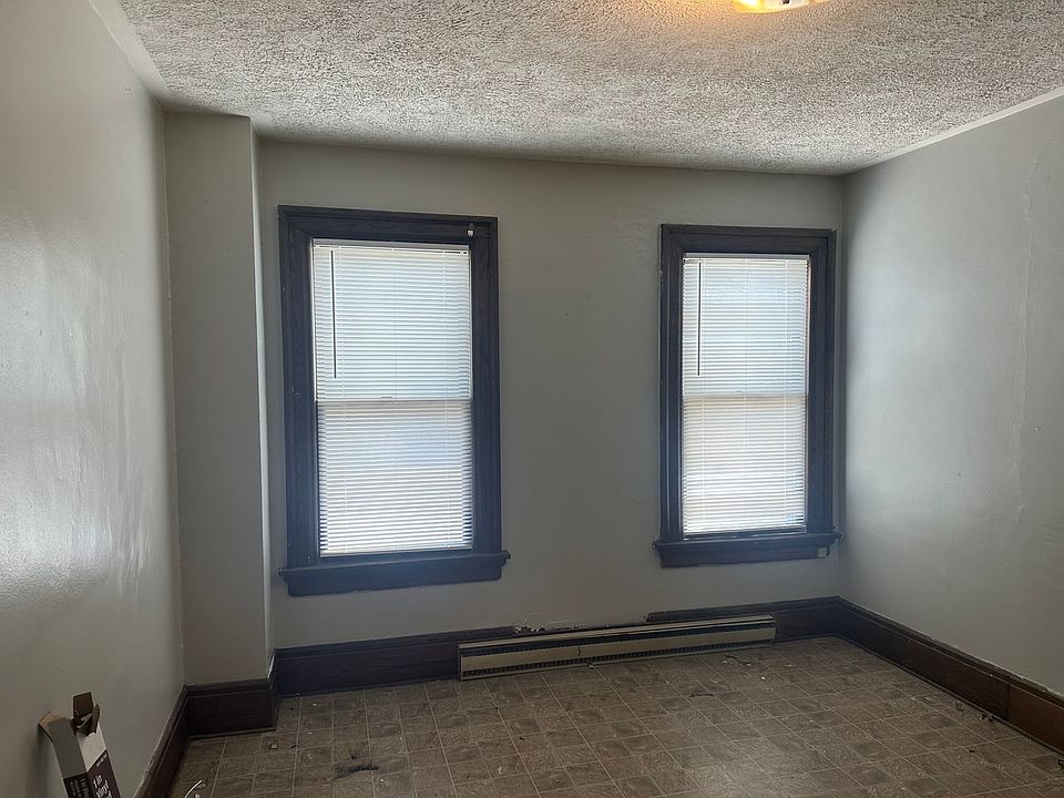 1st image of 101 W 4th St #101