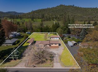 3190 Griffin Creek Rd, Medford, OR 97501