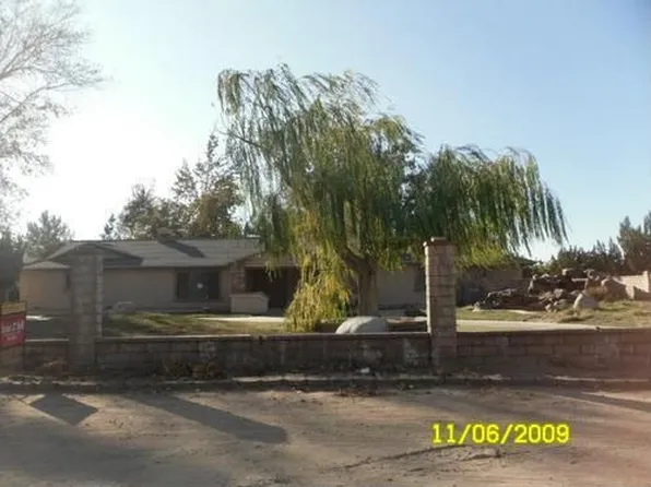 39817 17th St W, Palmdale, CA 93551
