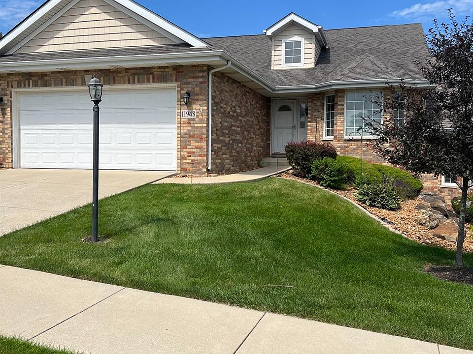 1st image of 11948 W 108th Pl
