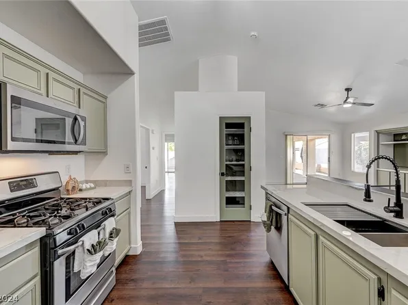 4314 Wickford Dr, North Las Vegas, NV 89032