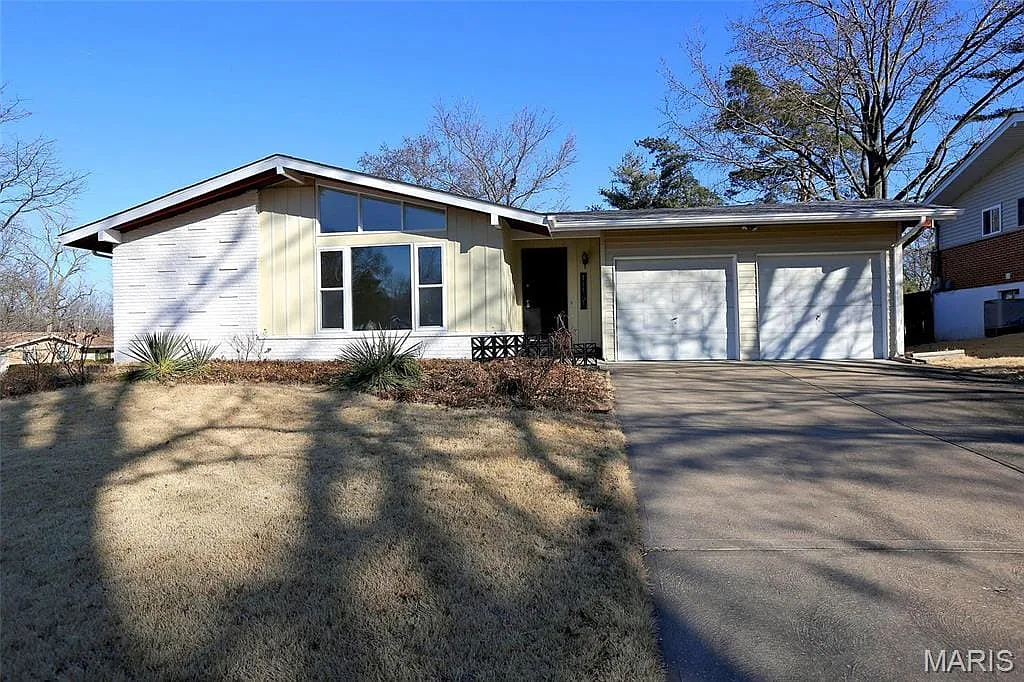 Building Photo - 11151 Glacier Dr