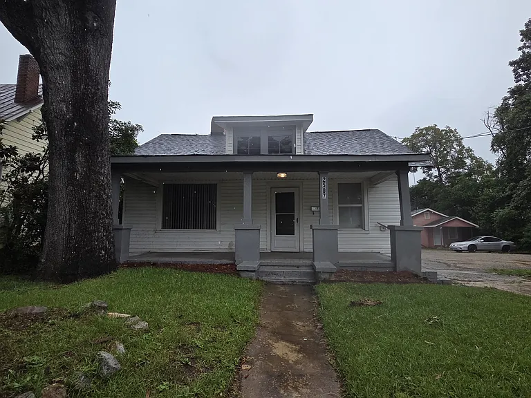 2507 N View Ave #2507 — Photo 1