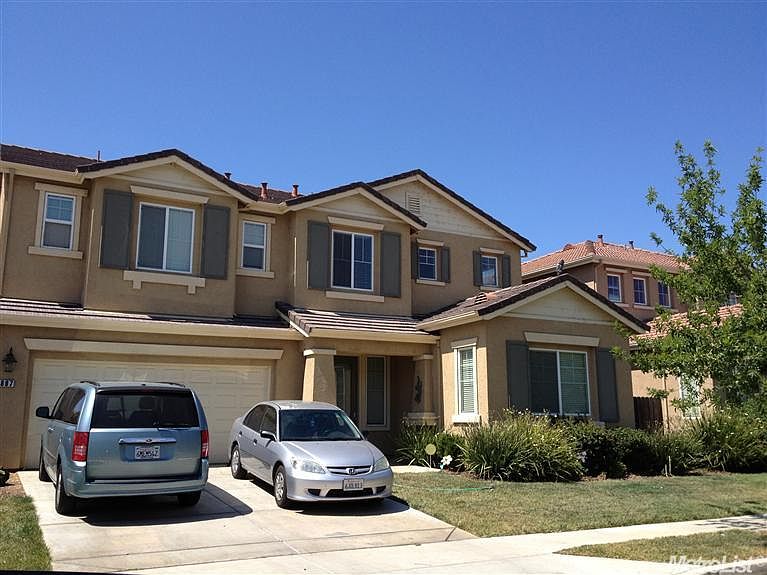 1st image of 807 Sweetwood Ln