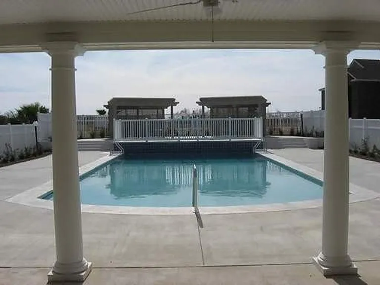 450 Park Ave #104 — Photo 14