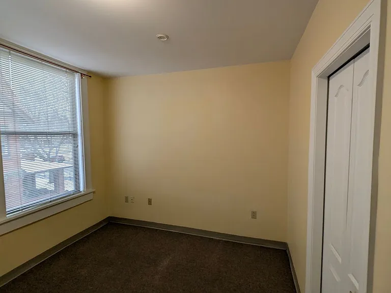 320 E Lincoln Ave — Photo 23